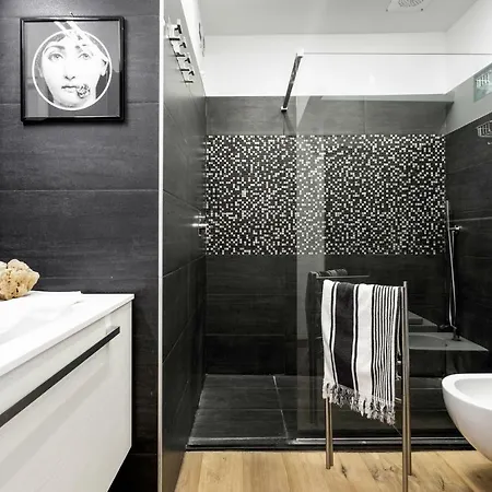 Queen House - Bymyhomeincomo * Cernobbio